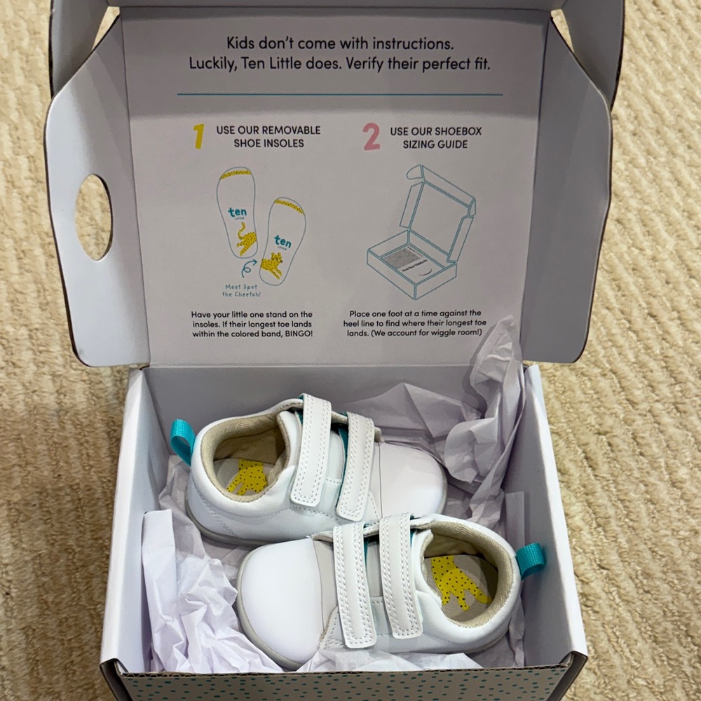 New in box ten Little White Baby Walker Sneakers